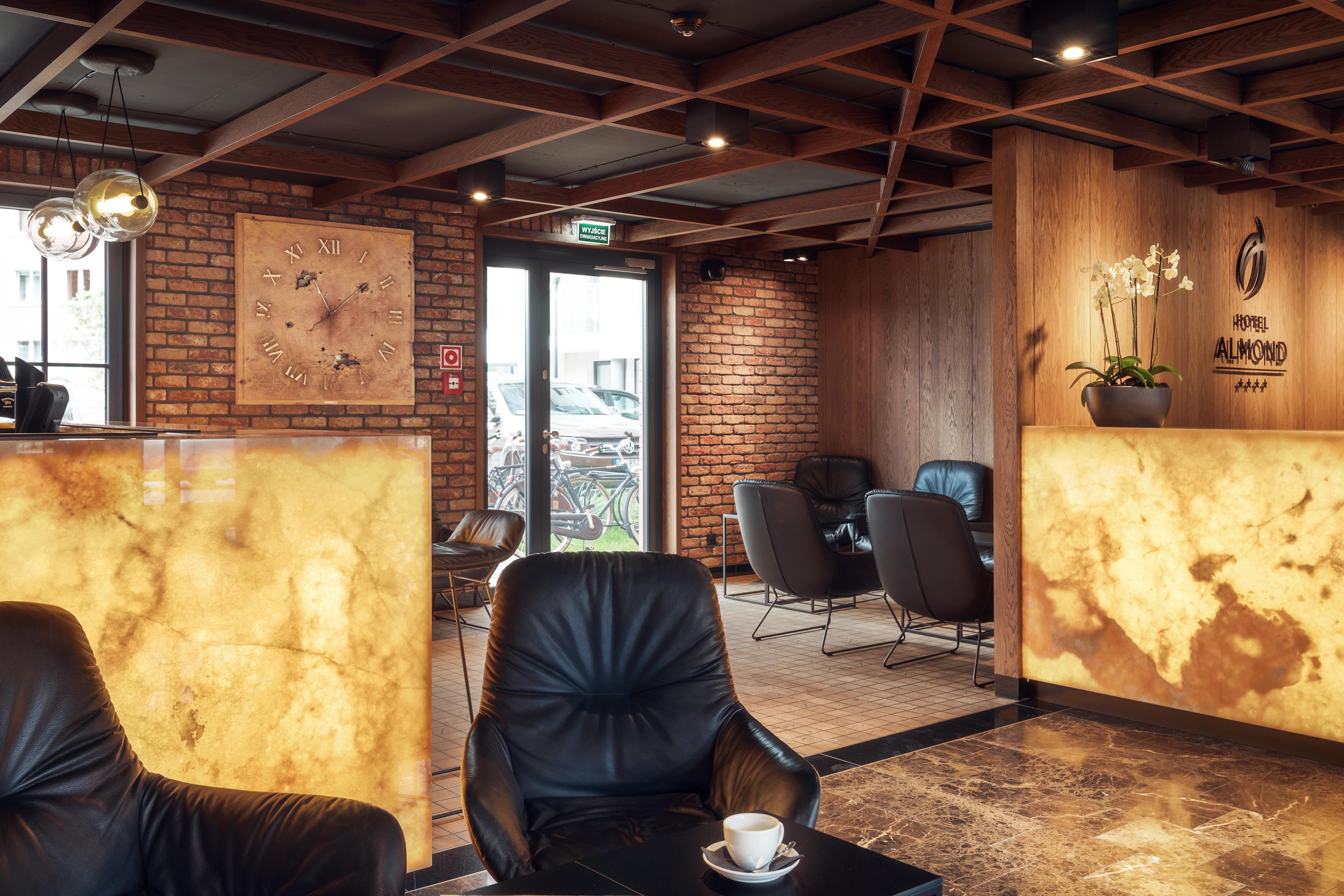 阿尔蒙德商务酒店＆Spa 格但斯克 外观 照片