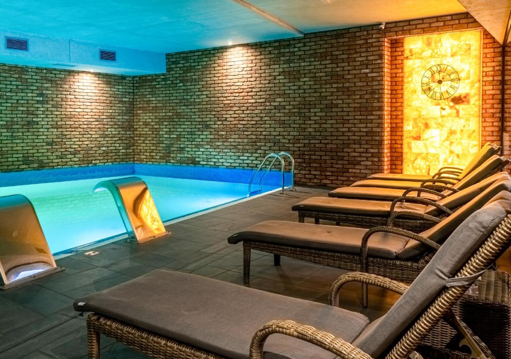 阿尔蒙德商务酒店＆Spa 格但斯克 外观 照片