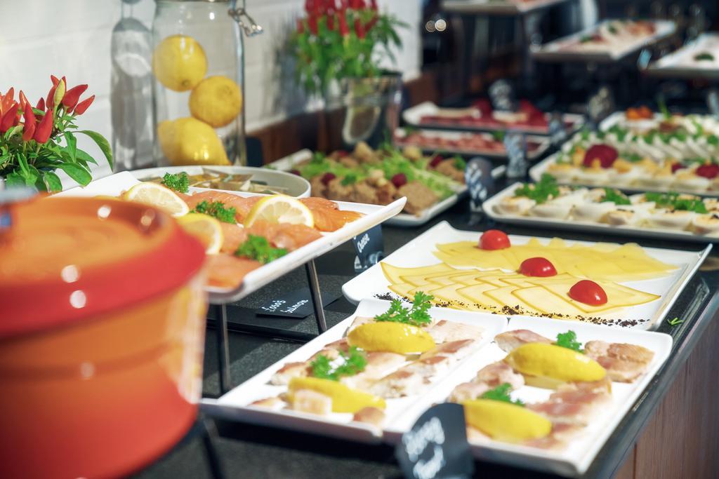 阿尔蒙德商务酒店＆Spa 格但斯克 外观 照片